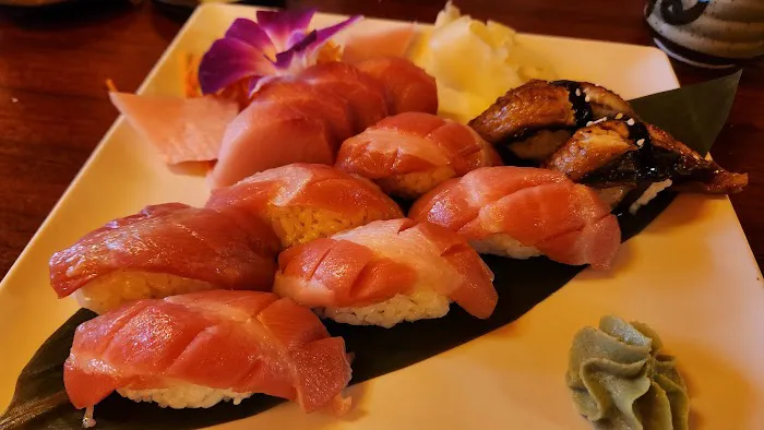 Fujiyama Sushi Bar Picture 5