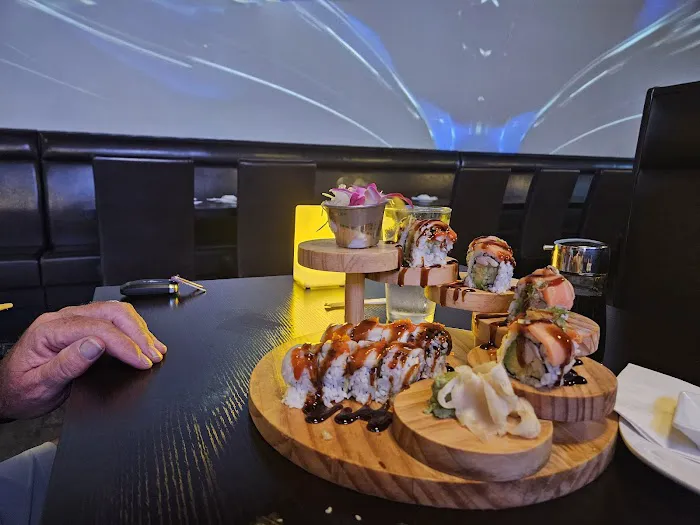 Volcano Sushi, Grill, Bar& karaoke (Town Center) Picture 3