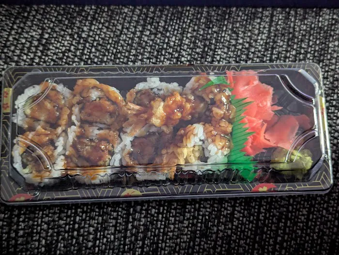 YOMI JAPANESE HIBACHI & SUSHI Picture 4
