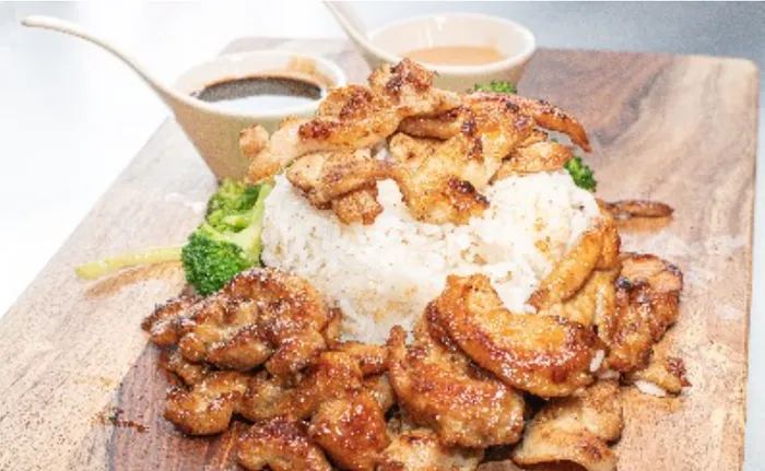 YOMI JAPANESE HIBACHI & SUSHI Picture 5