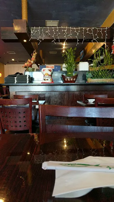 Sake Sushi Restaurant Picture 8