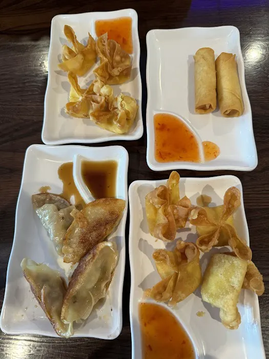 Volcano Sushi & Asian Bistro Picture 4