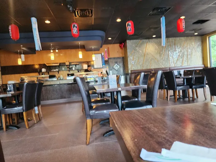 Ang's Sushi Bistro Picture 5