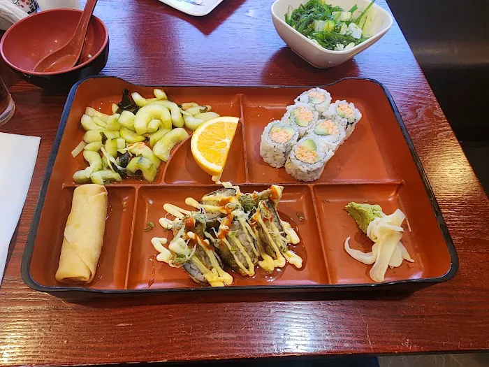 Yu-Mi Sushi Picture 8