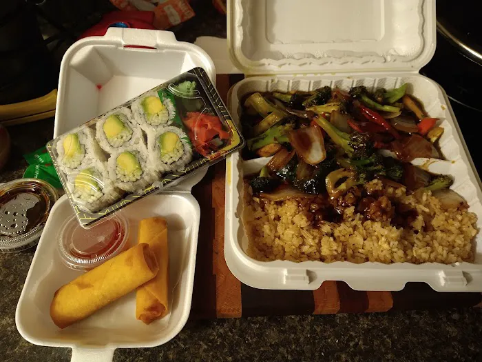 OKINII HIBACHI & SUSHI Picture 2