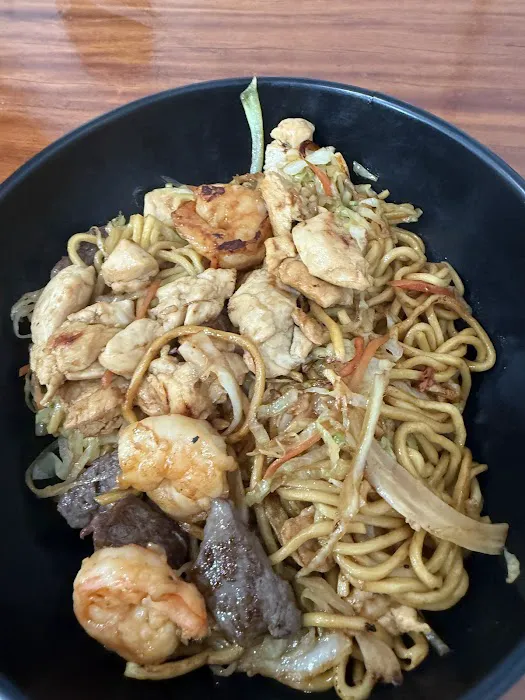 Oishii Japanese Ramen & Hibachi Grill Picture 4