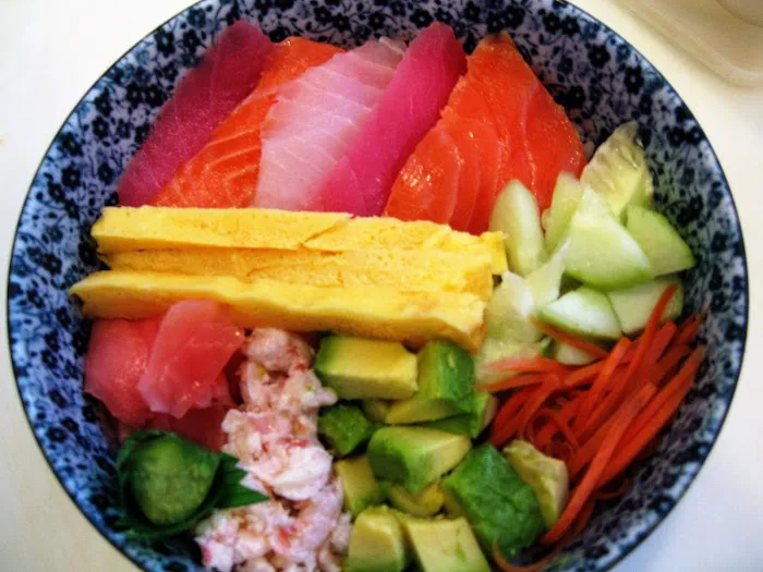 Gold Taste Sushi and Japanese Restaurant Picture 4