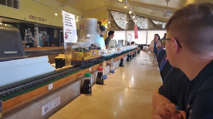 Sushi Train Picture 3