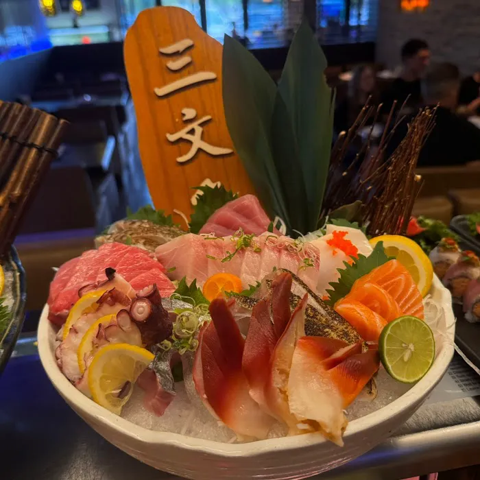 Maguro Sushi Picture 5