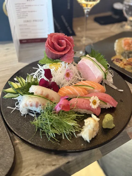 AKAI Sushi Picture 4