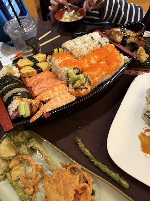 Sushi Neko Robata and Sushi Bar Picture 10