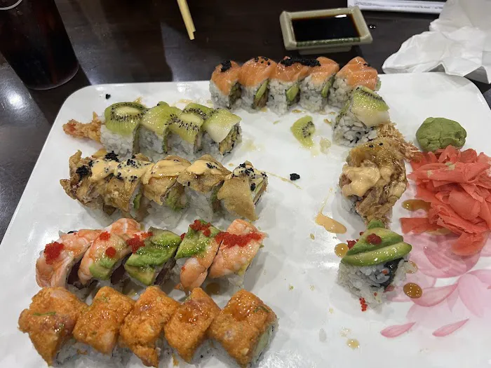 Volcano Sushi Bar & Hibachi Picture 4