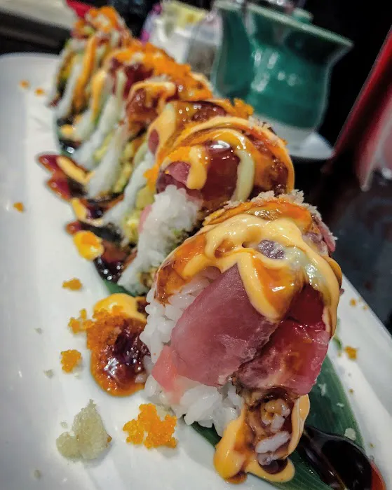SAKANA Sushi Bar & Grill Picture 4