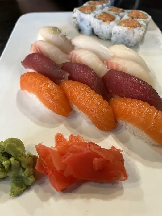 Volcano Sushi Bar & Hibachi Picture 6