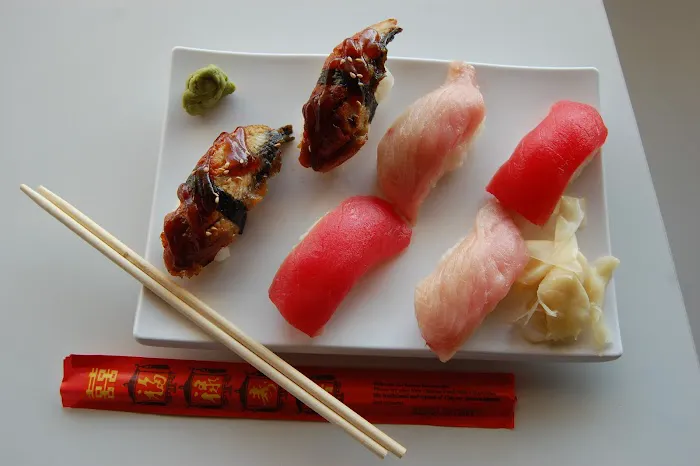 Nhinja Sushi May Picture 1