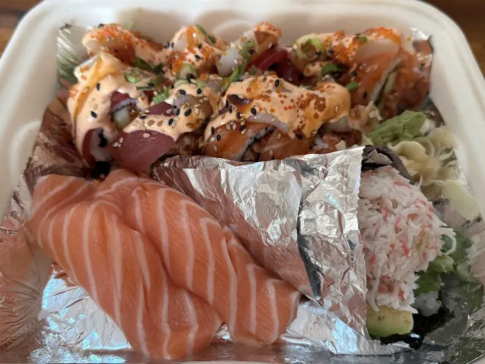 RnR Sushi & Bowls Picture 6