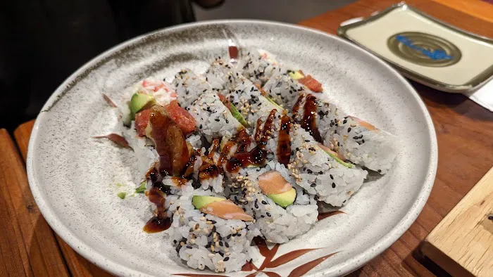 RnR Sushi & Bowls Picture 7
