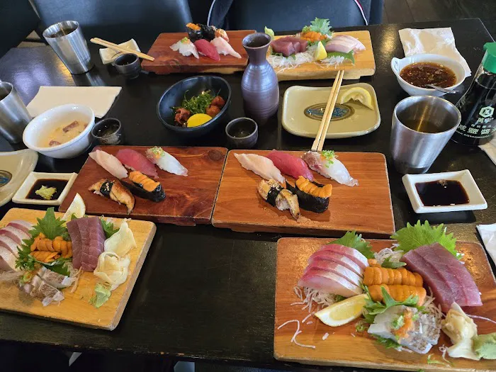 Sushi House Picture 6