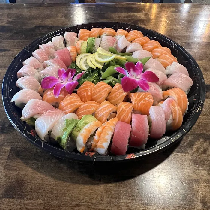 SUSHI & MORE Picture 6