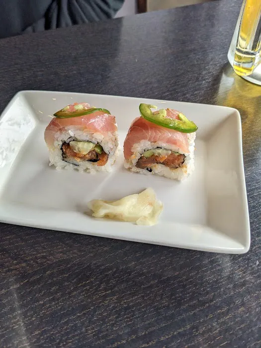 Sakura Sushi Bar & Grill Picture 2