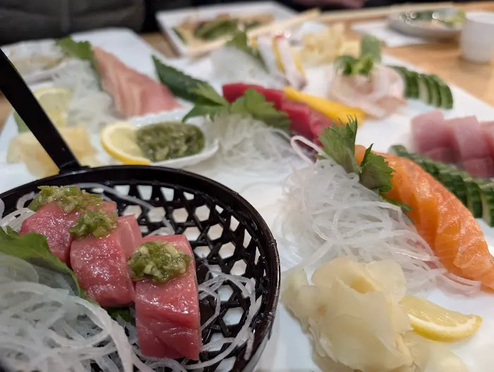 Broadway Sushi Bar & Sake Picture 3