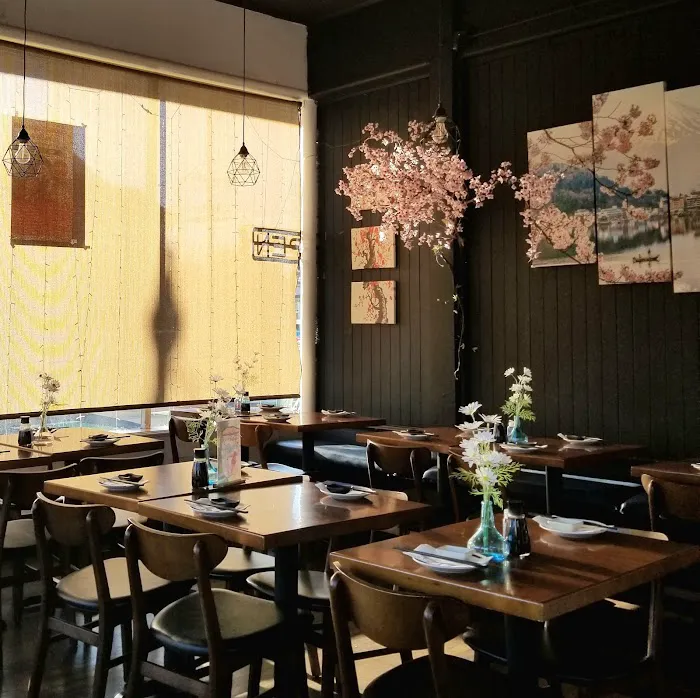 BLUEFIN SUSHI & THAI Picture 10