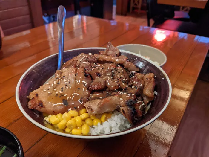 Aki's Japanese Restaurant Picture 7