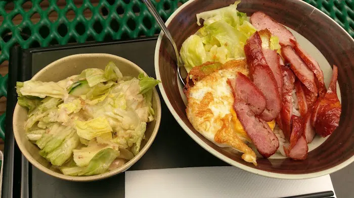 Aki's Japanese Restaurant Picture 10