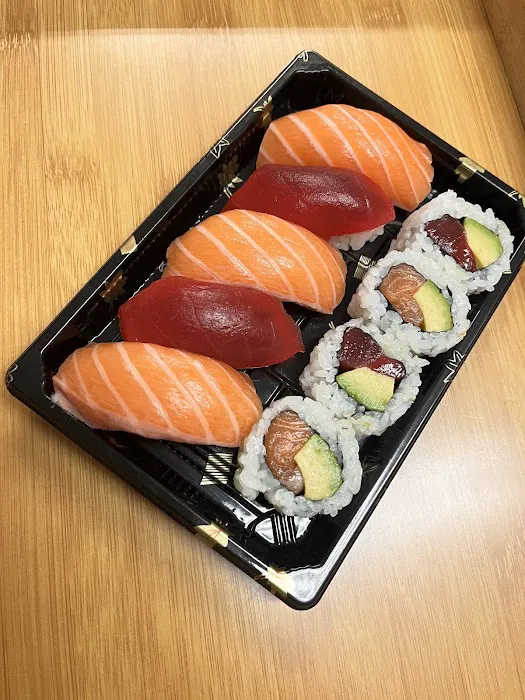 Sun Sun Sushi Shop Picture 7