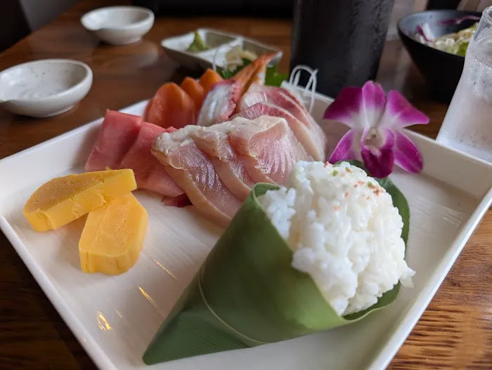 Asaka Sushi & Bar Picture 3
