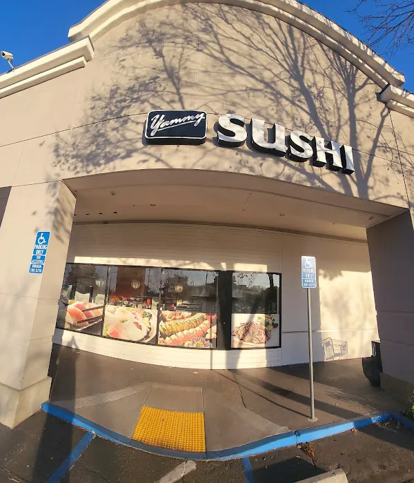 Yammy Sushi Picture 3