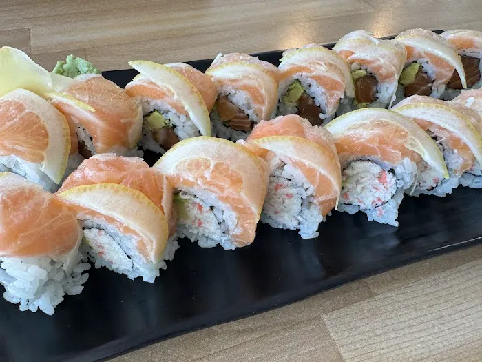 Yammy Sushi Picture 4