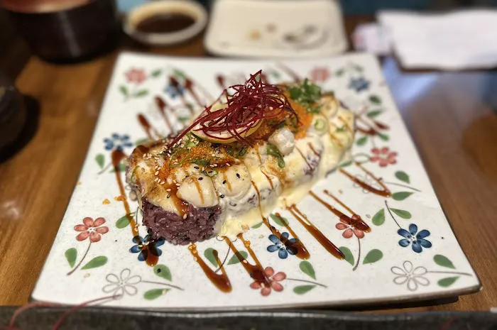 Sakana Sushi & Roll Picture 1