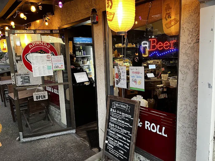 Sakana Sushi & Roll Picture 10