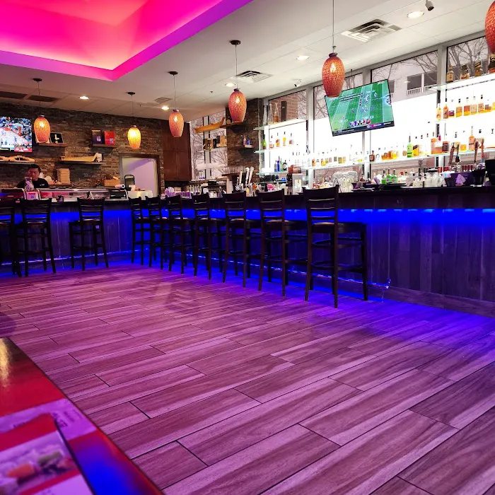Nova II Sushi Bar & Asian Bistro Picture 5