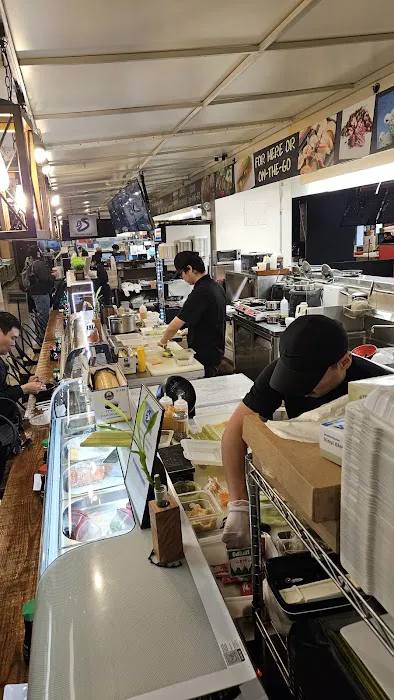 Blue spot sushi Picture 4