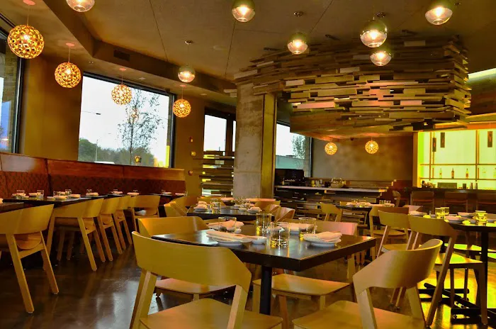 Eight Sushi Lounge Picture 1