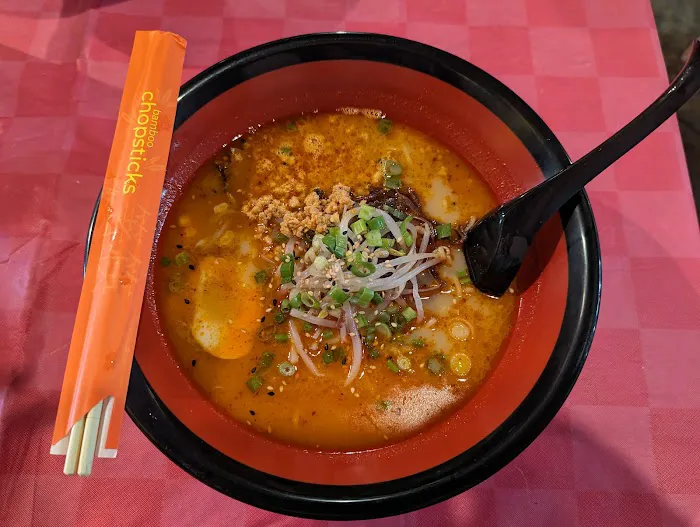 Lifting Noodles Ramen Picture 5