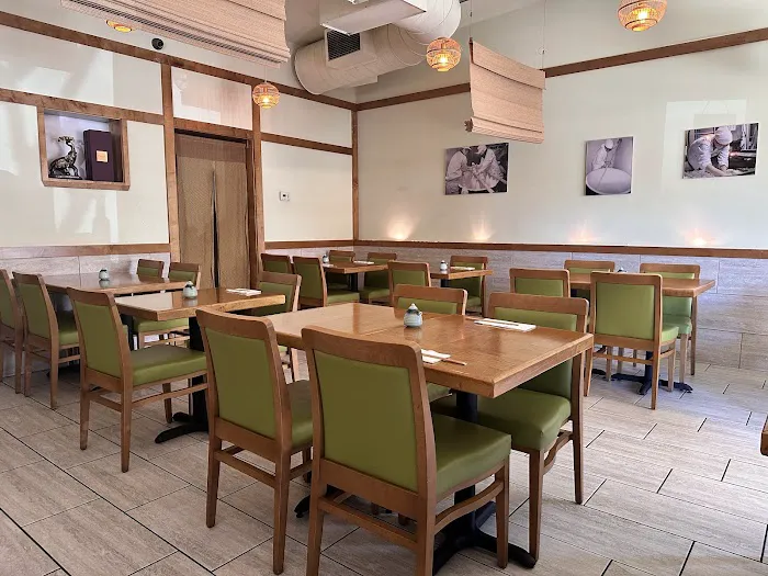 Chirori - Omakase & Sushi Picture 6