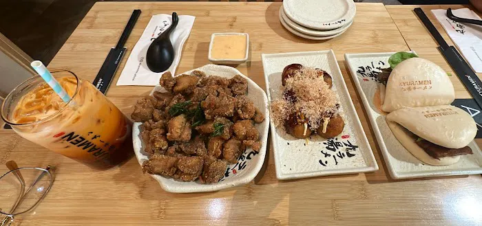 Kyuramen x TBaar - Downtown Chicago Picture 7