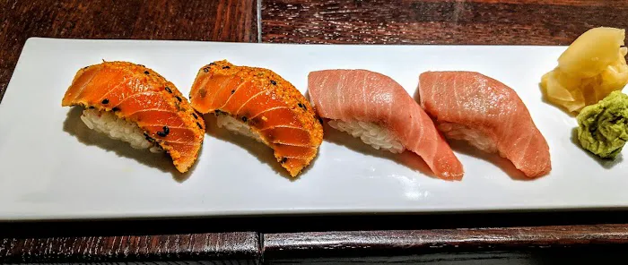 Tanoshii Sushi West Loop Picture 1