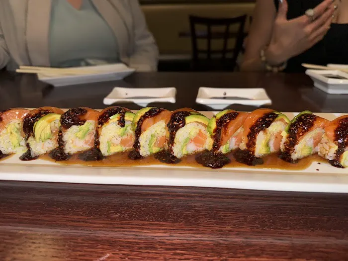 Tanoshii Sushi West Loop Picture 3