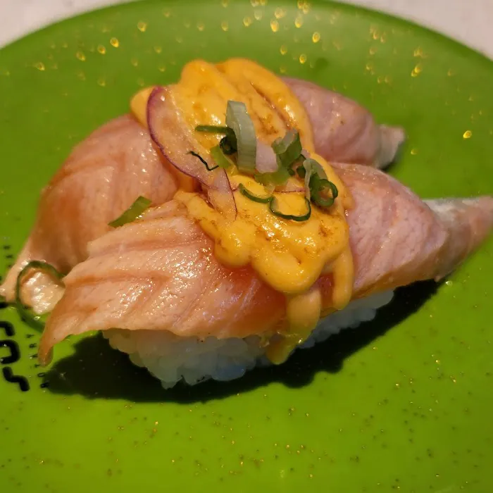 Sushi Plus Rotary Sushi Bar - Chinatown Picture 6