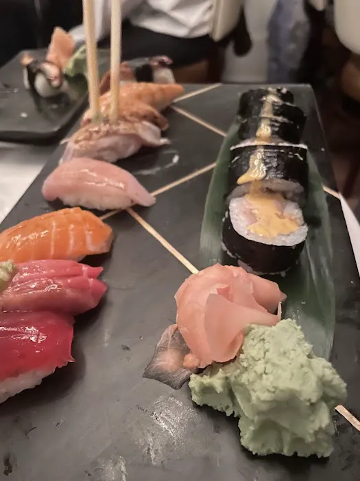 Friends Sushi on Rush Picture 1