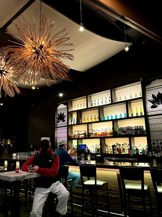 Niu Japanese Fusion Lounge Picture 3