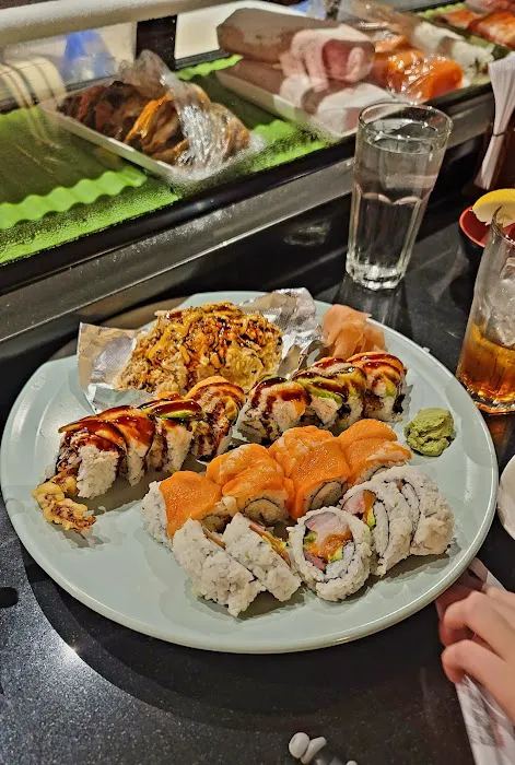 Sushi Avenue on the Square Picture 6