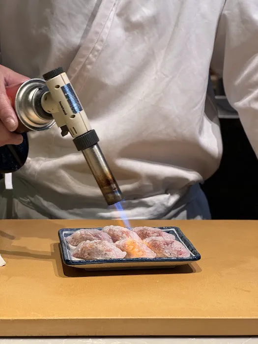 Circle Sushi H Picture 8