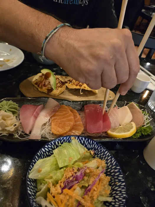 Sushi Yoshino Picture 6
