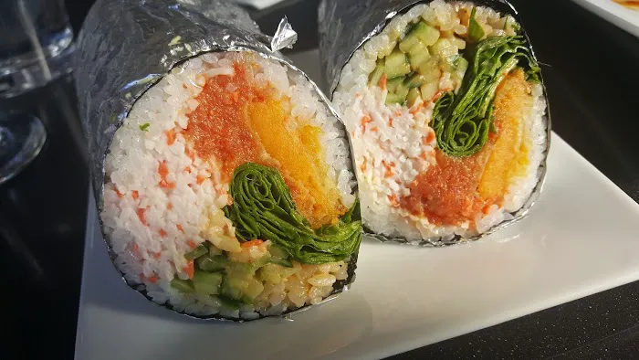 SUSHI BURRITO Picture 1