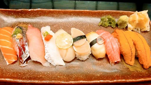Sushi Huku Japanese Restaurant Picture 2